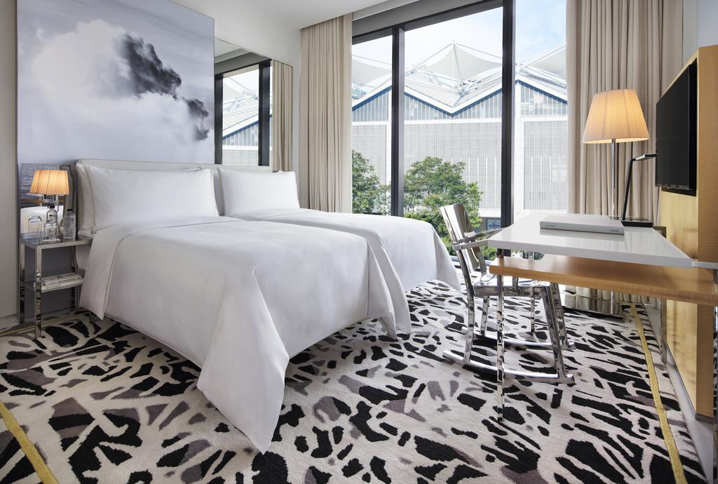 stopover in singapore: Room at the JW Marriott Hotel in Singapore's South Beach. Photo by Marriott Hotels. 