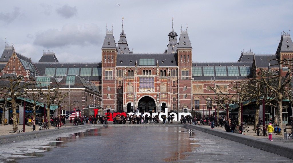 Europe itinerary: The iconic Amsterdam sign