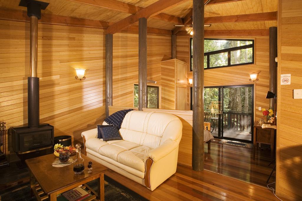 Springbrook National Park Cabin at Springbrook Lyre Lodge. Photo by Springbrook Lyre Lodge. 