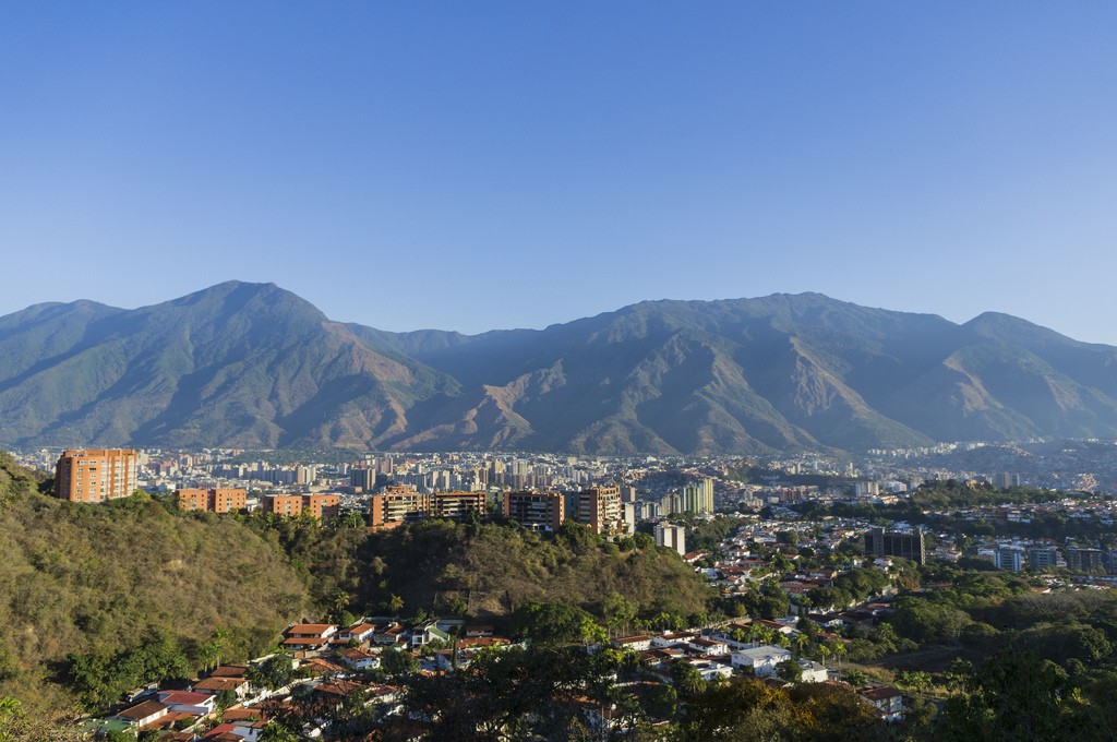 A view of Caracas and El Ávila (the mountain behind the city) early in the morning. Photo by Daniel via Flickr CC