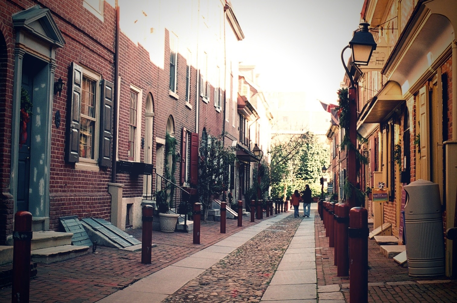 Elfreth's Alley, Philadelphia, PA. Photo by Kevin via Flickr CC
