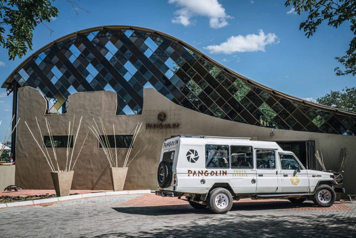 Africa Botswana Pangolin Chobe hotel car 05956