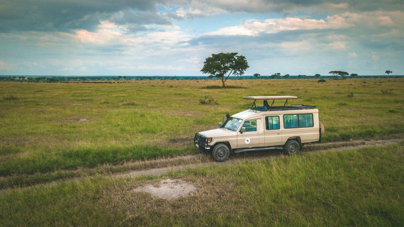 Africa Uganda QE Crystal Safari car 0198