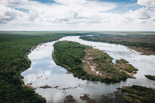 Tsowa Safari Island, Zimbabwe