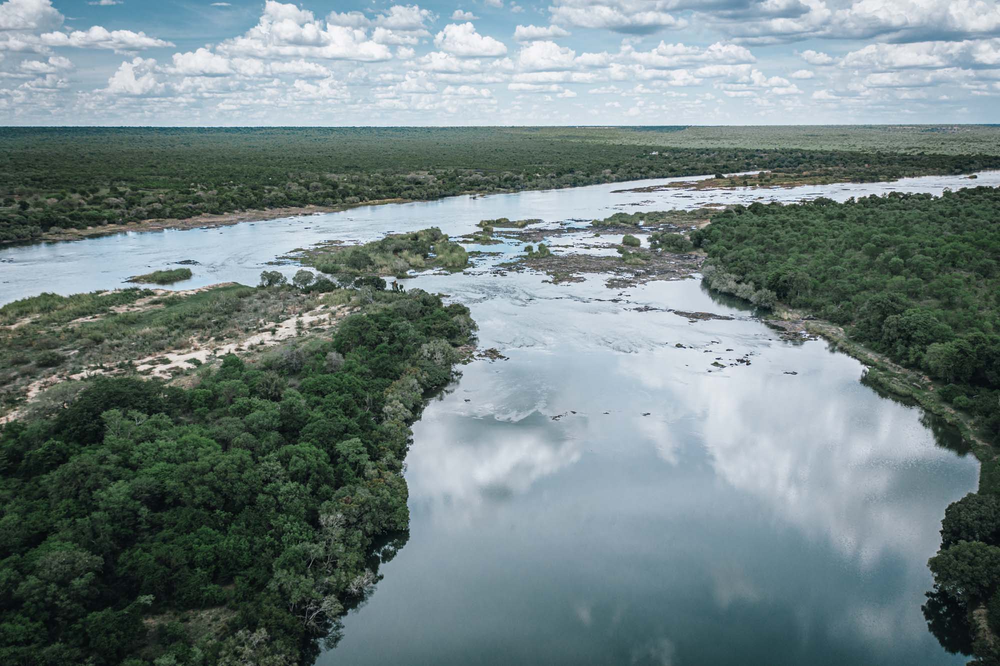 Africa Zimbabwe Tsowa Zambezi River 0770