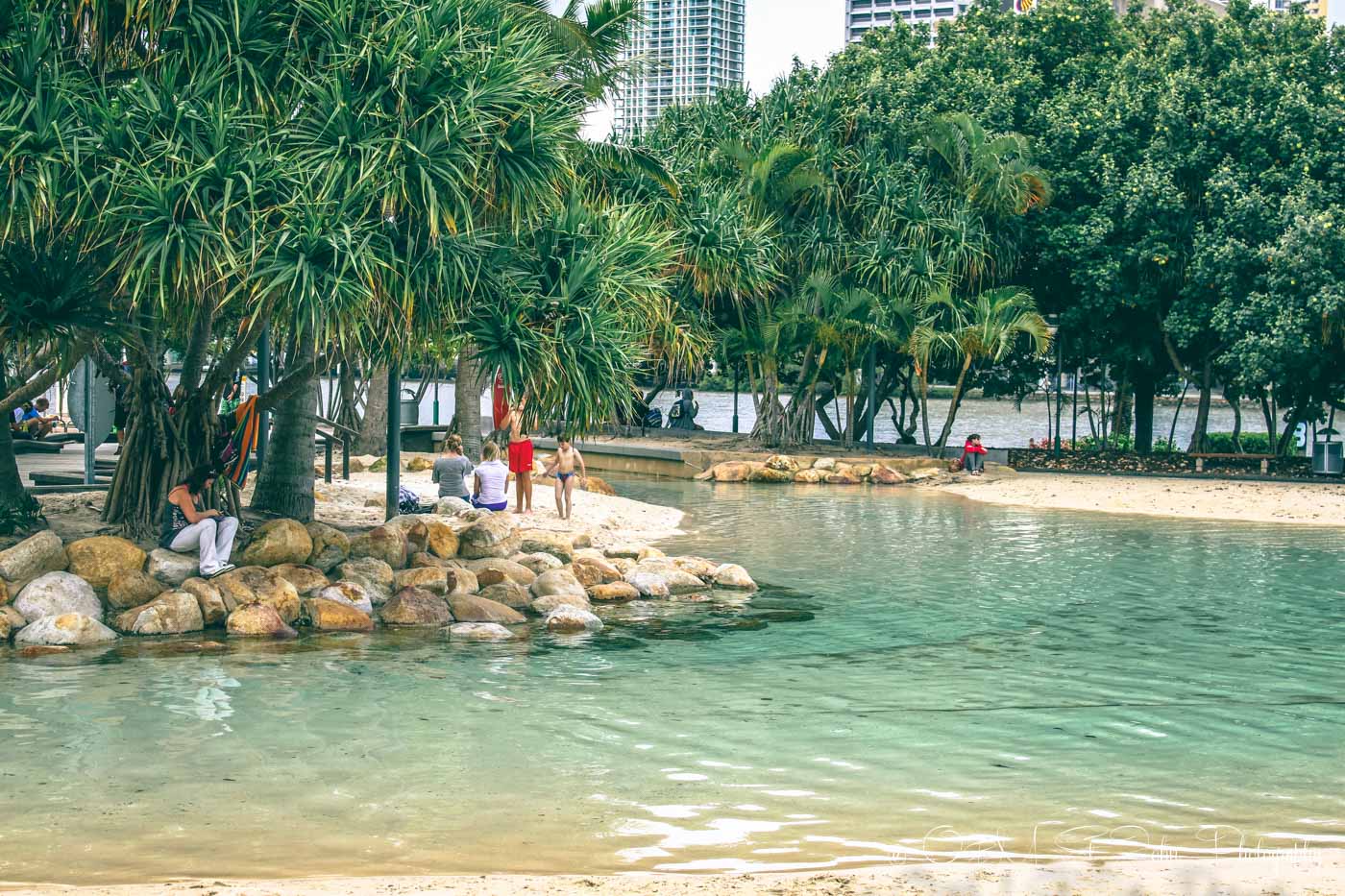  Brisbane's city beach