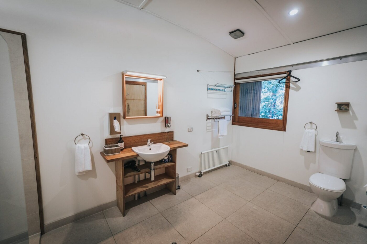 Toilet room at the Twelve Apostles Lodge