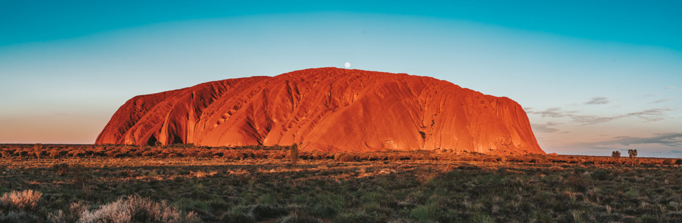 Australia NT Red Centre Uluru sunset moon