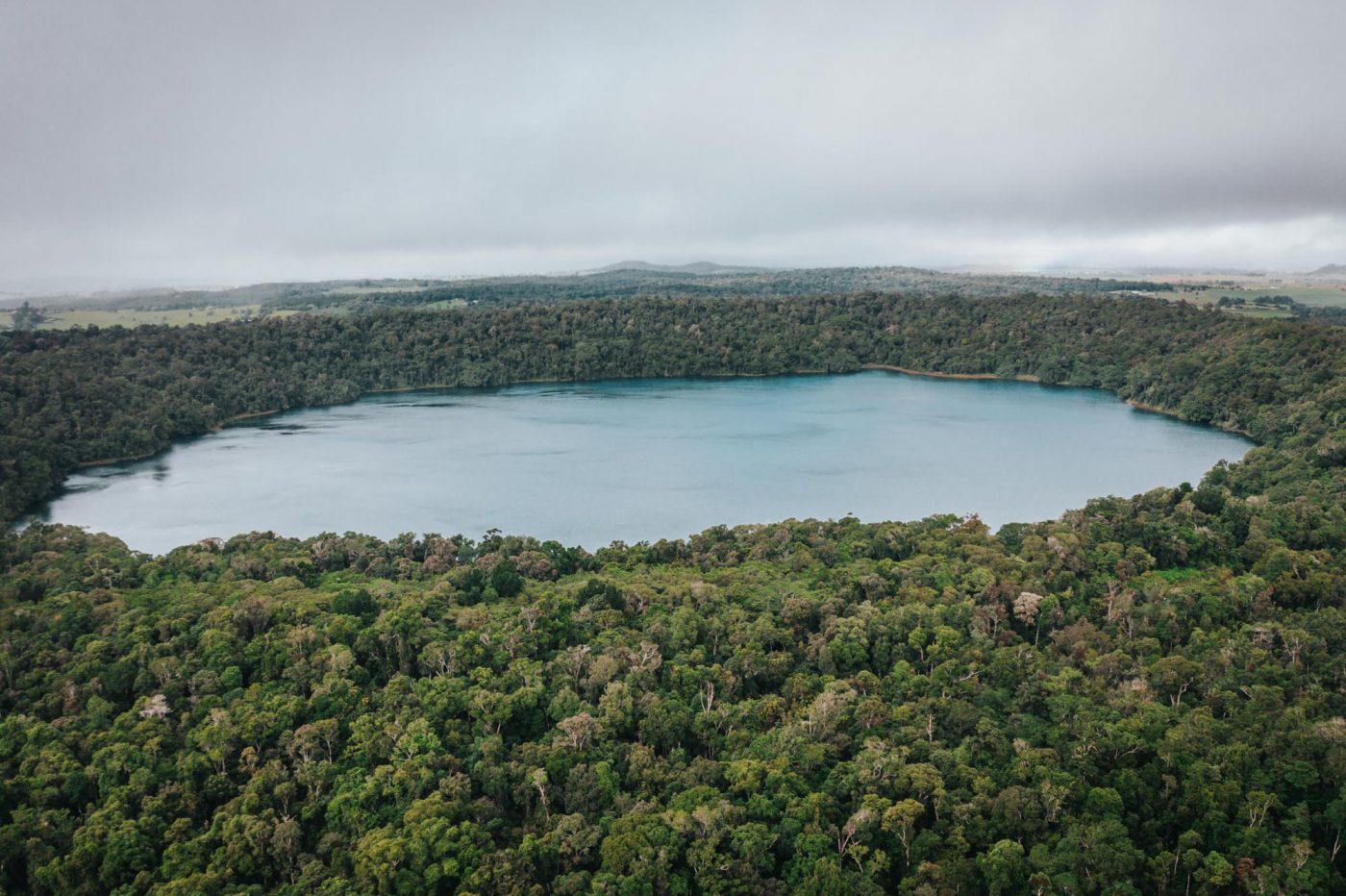 Mer Informasjon Lake Barrine, Atherton Tablelands, Cairns