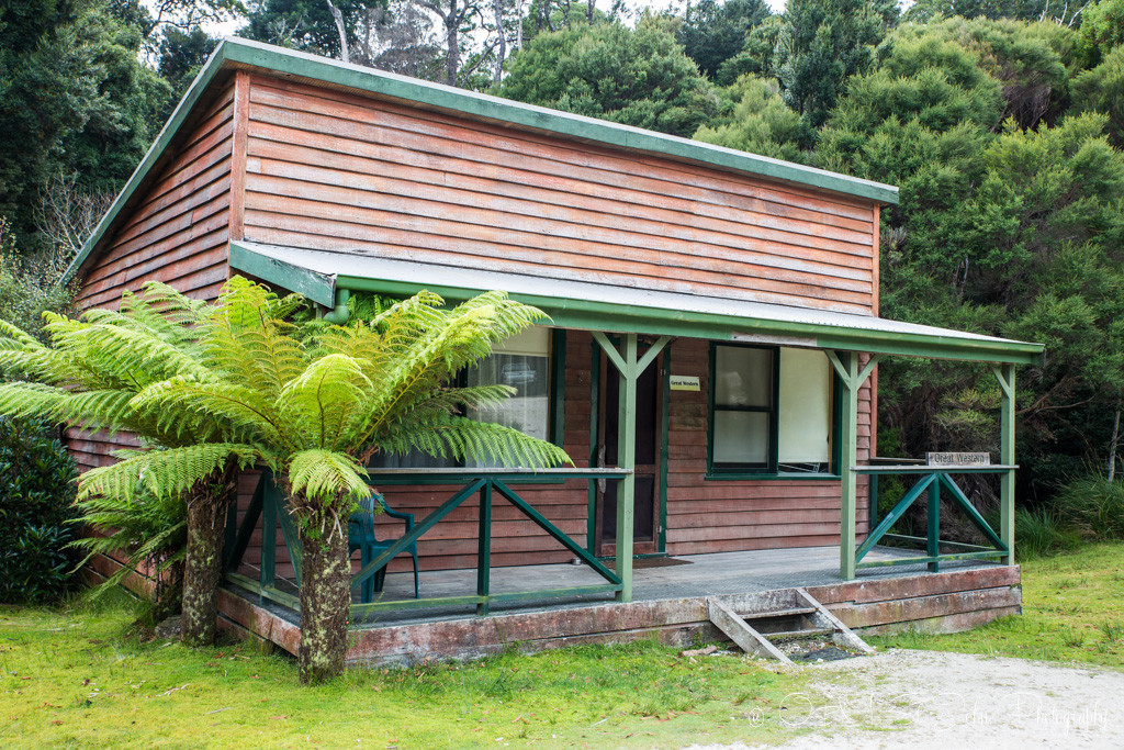 Converted historic miners cabins. Perfect for your stay in Corinna