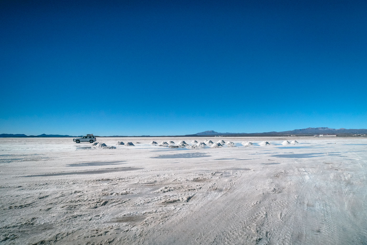 Salt flat, Volcanoes, Desert and more - Exploring Southern Bolivia on a Salar de Uyuni Tour
