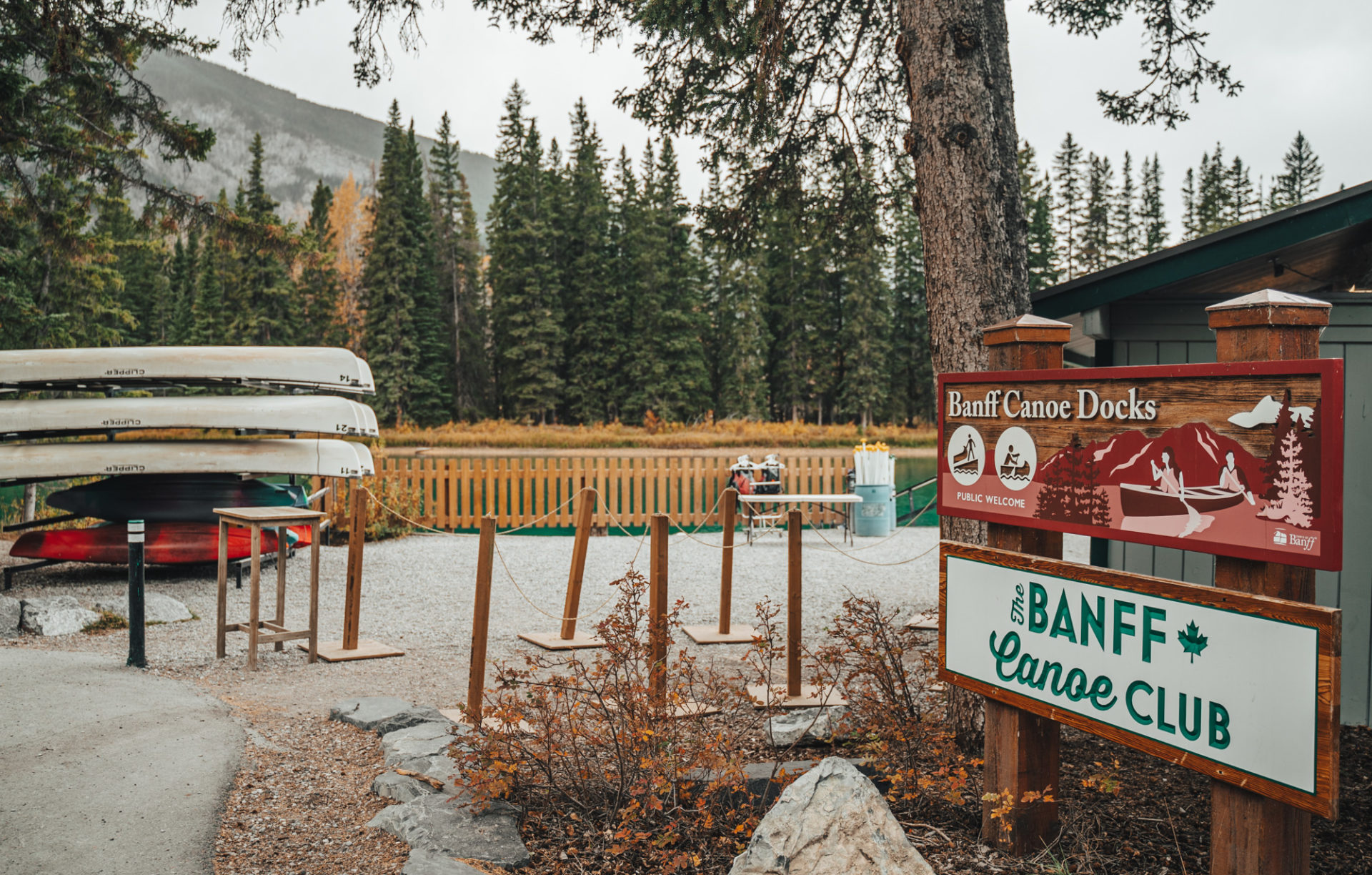 Canada Alberta Rockies Banff canoe club 04157