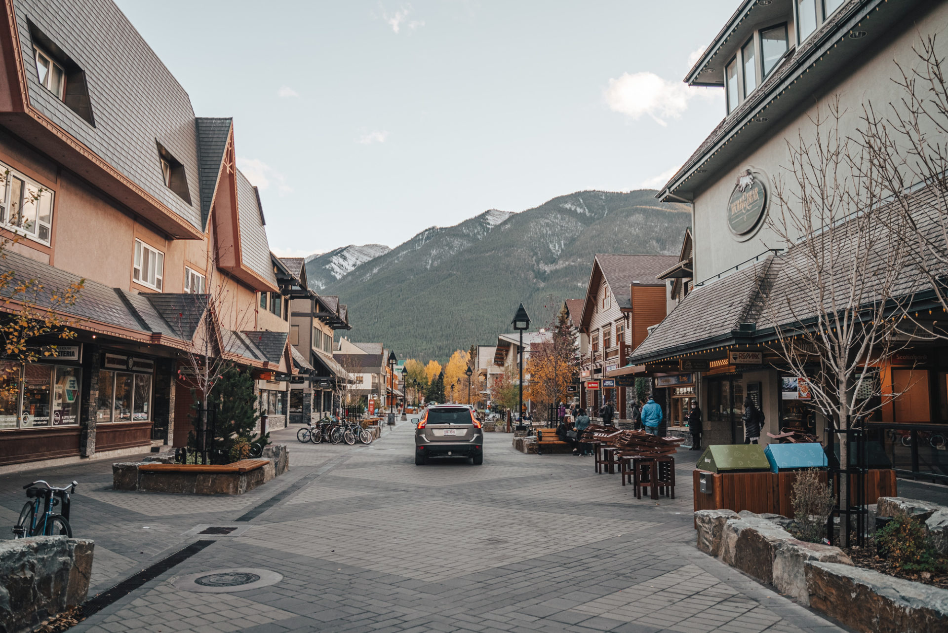 Canada Alberta Rockies Banff town 04384