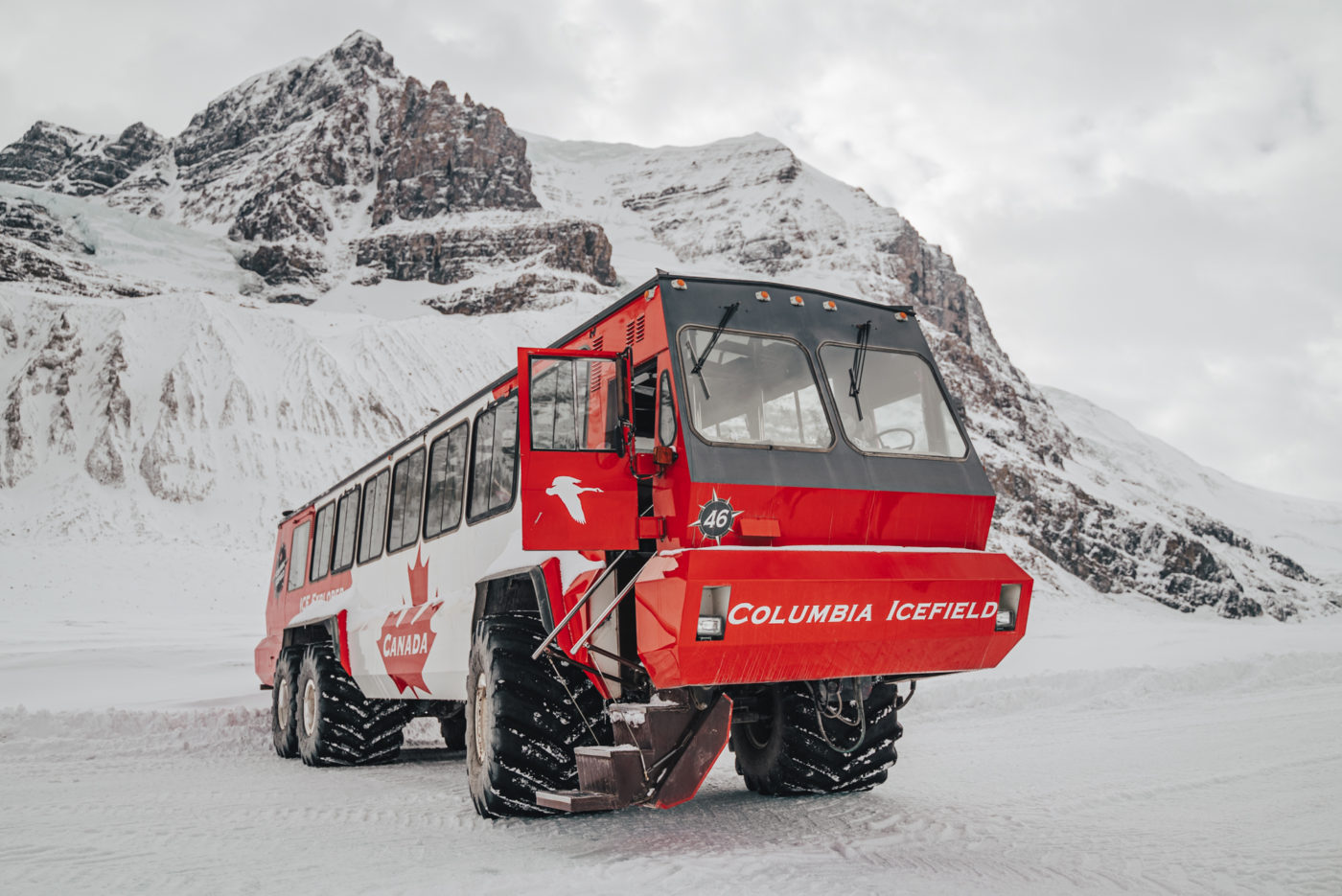 Canada Alberta Rocky Mountains Banff Columbia Icefields 04754