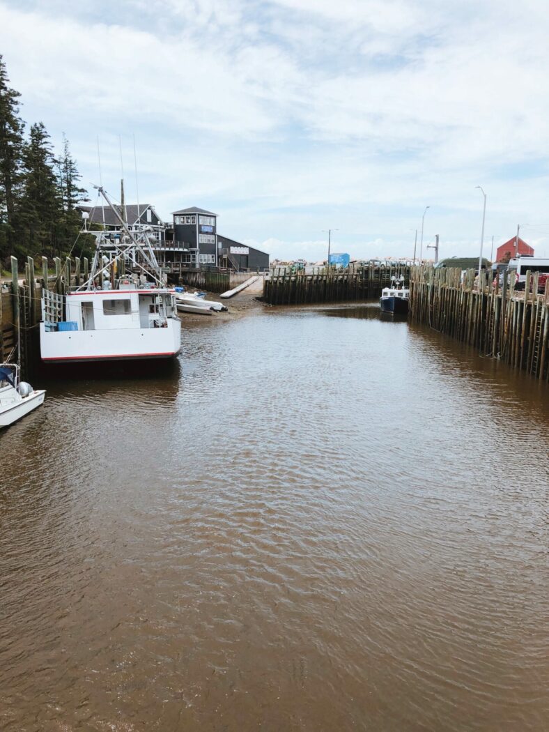Canada Nova Scotia Halls Harbour tide 1343