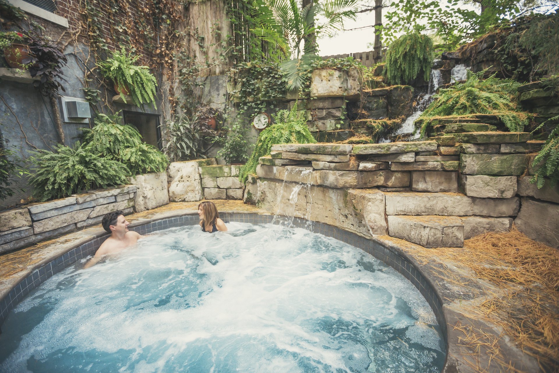 hot spring resort ontario , things to on in niagara on the lake