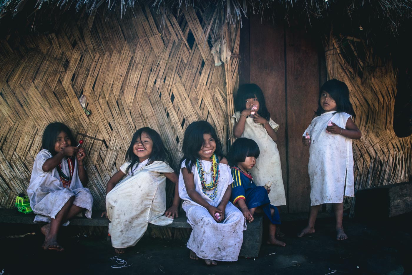 Tayrona National Park: Adorable local indigenous children, parque tayrona