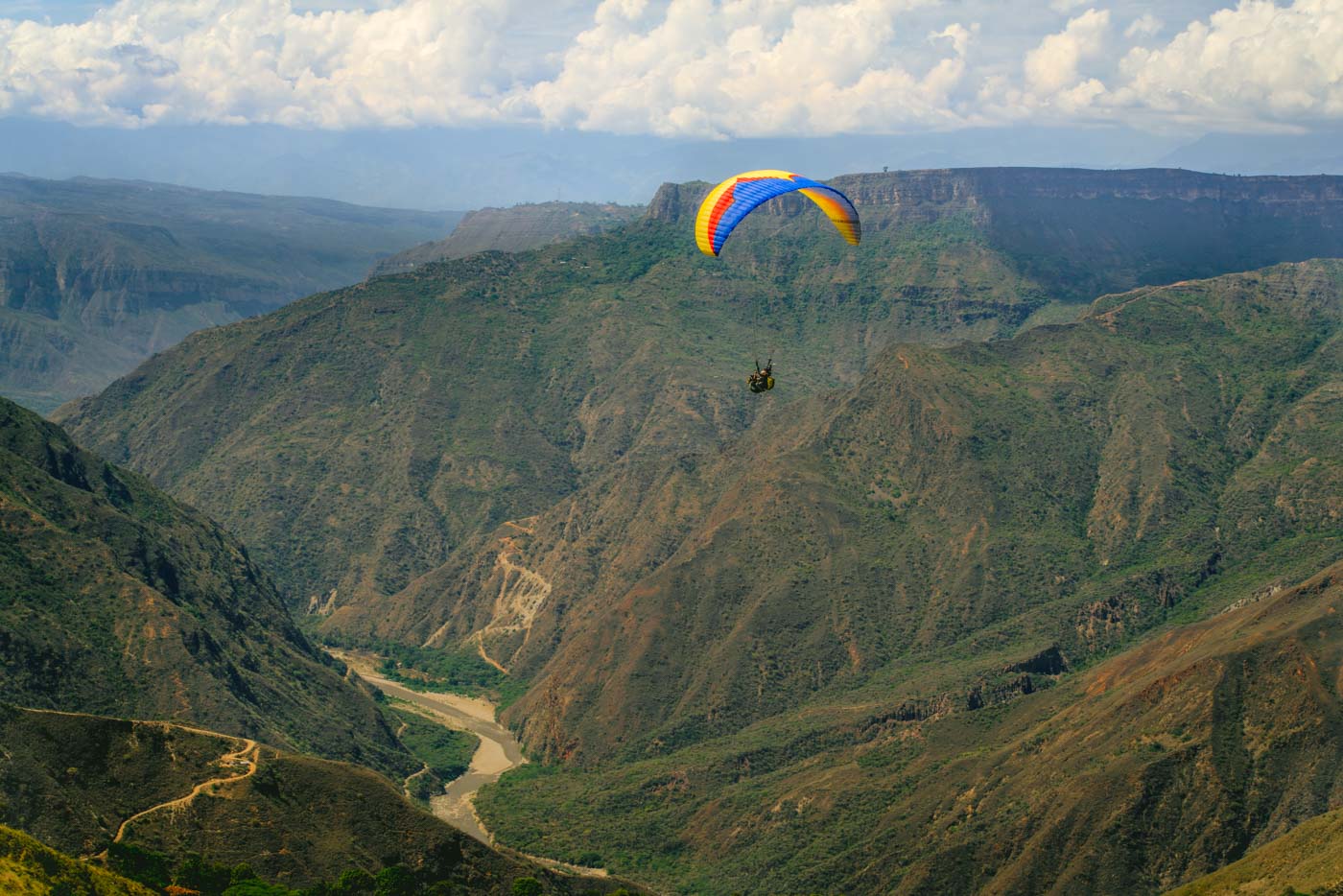 Colombia San Gil Paragliding 5607