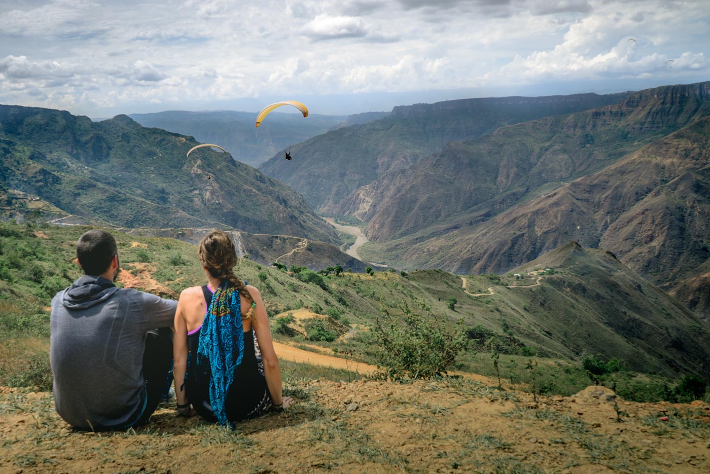 Travel in Colombia. Paragliding in San Gil