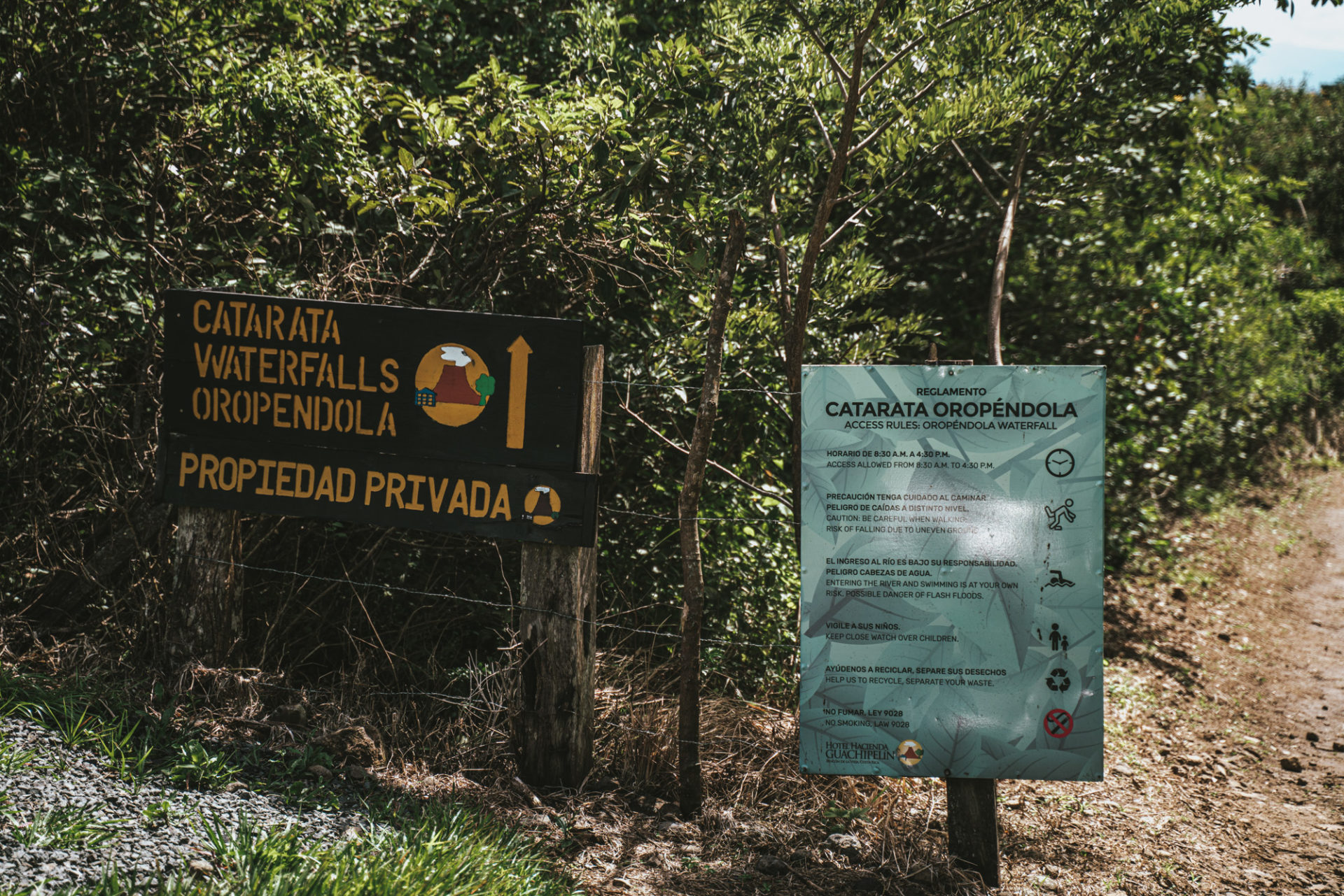 Oropendola Waterfall sign