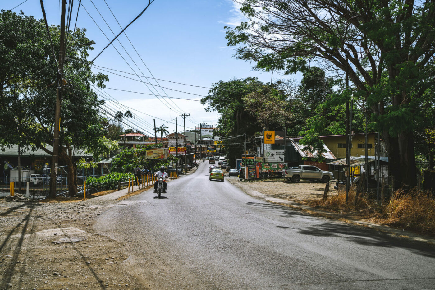 Main road in Manuel Antonio