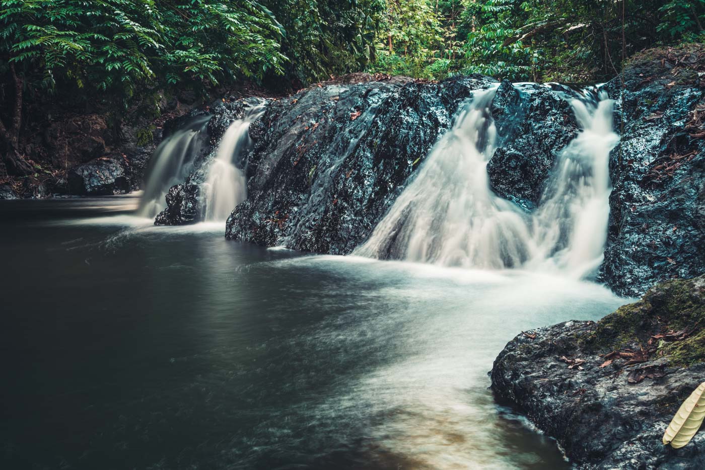 Costa Rica Osa Corcovado waterfall 7992