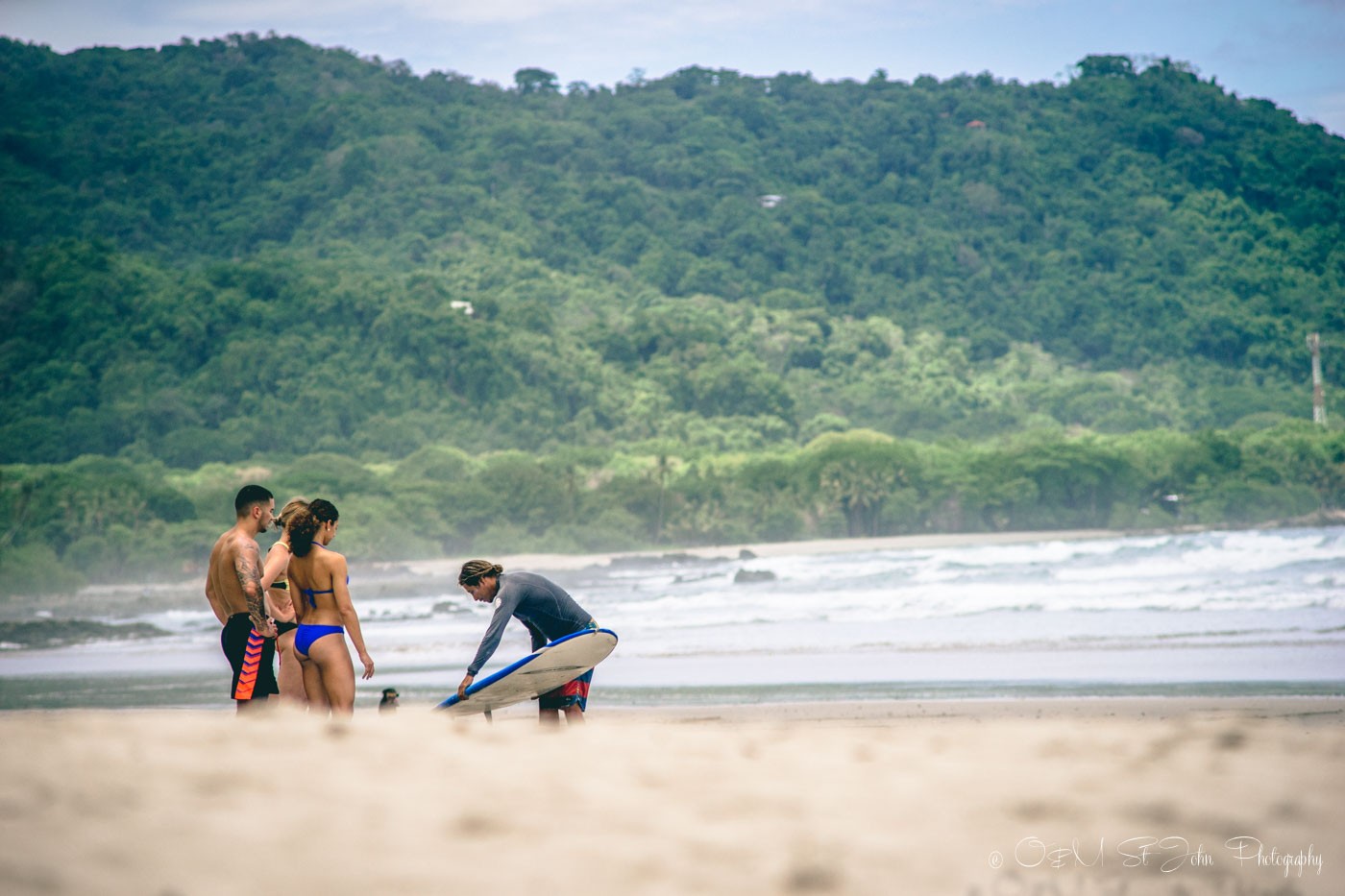 things to do in santa teresa costa rica: Surf lesson on the beach in Santa Teresa. Costa Rica