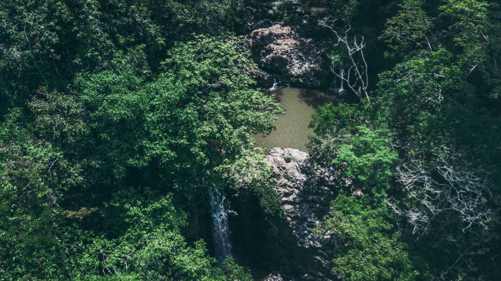 things to do in santa teresa costa rica: Can you spot the falls?