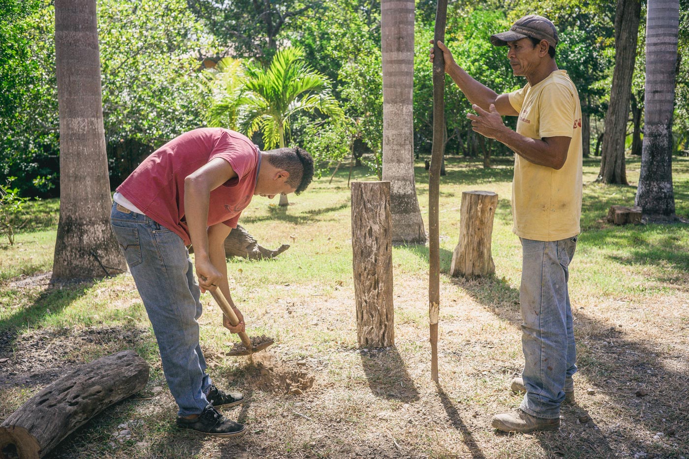 Locals helping with wedding. Lagartillo. Costa Rica