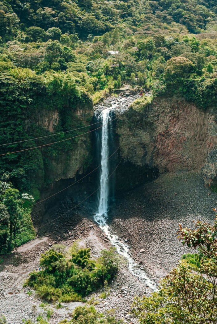 Ecuador Banos Cascada Manto de la Novia waterfall 05456