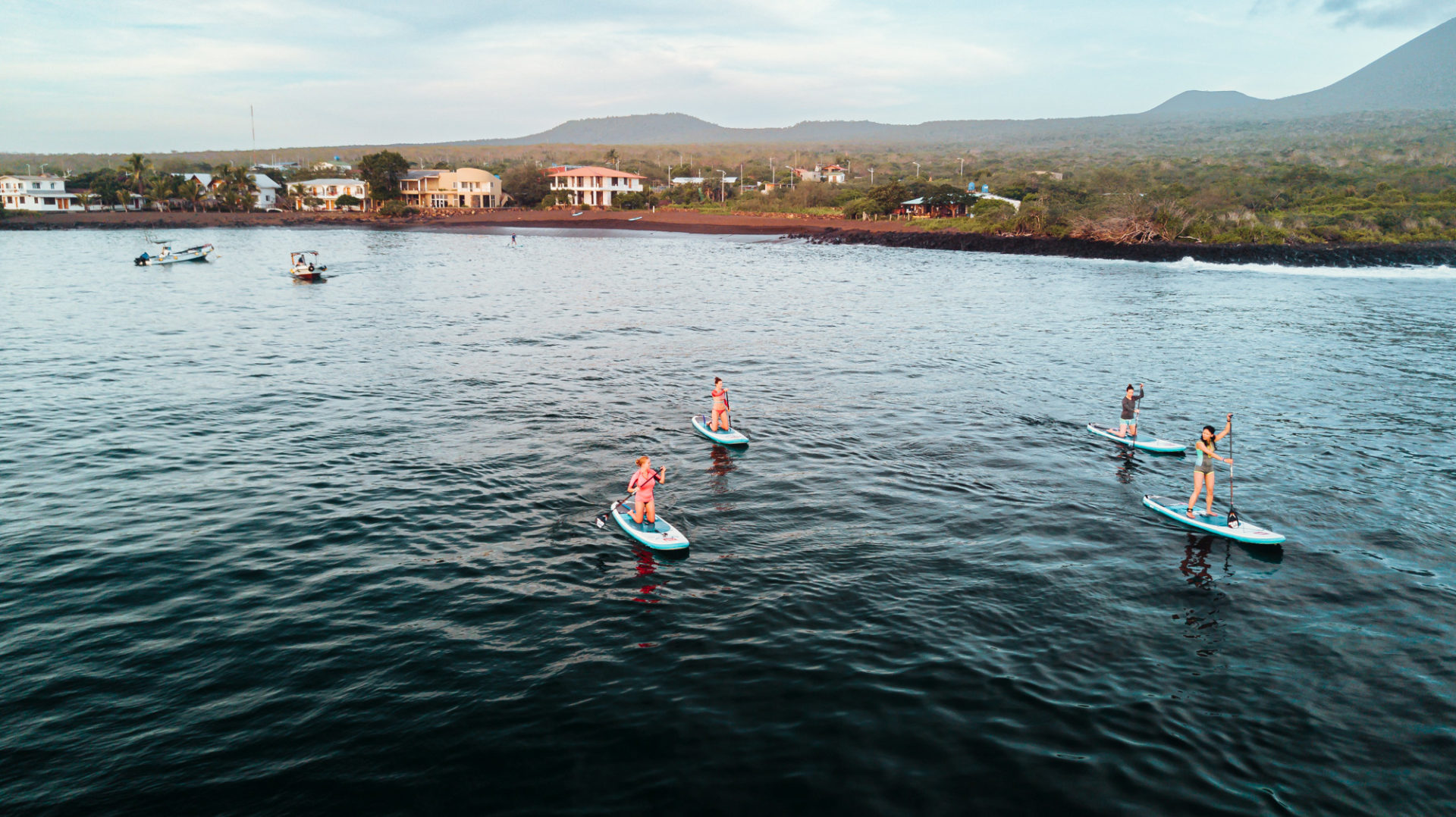 Ecuador Galapagos Floreana island SUP Galakiwi 0995