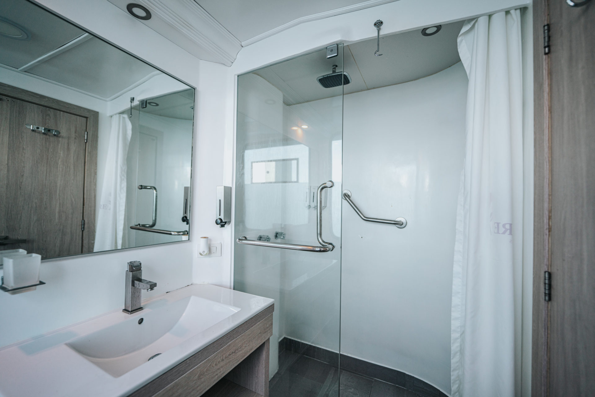 Ensuite bathroom in our cabin onboard Treasure Catamaran of Oniric Cruises