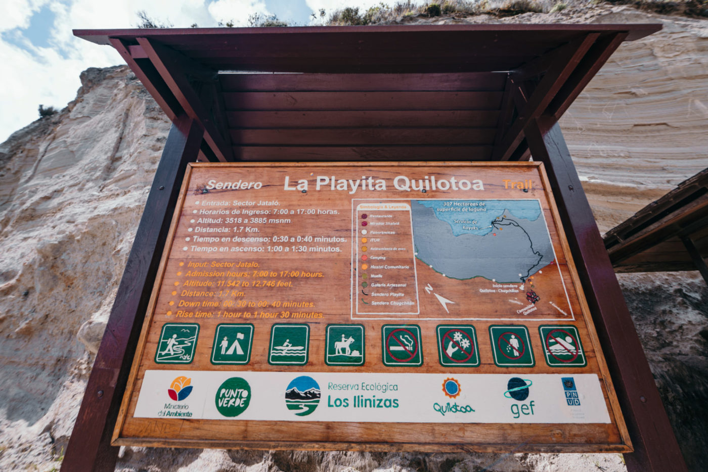 Ecuador Quilotoa Crater Lake 07782