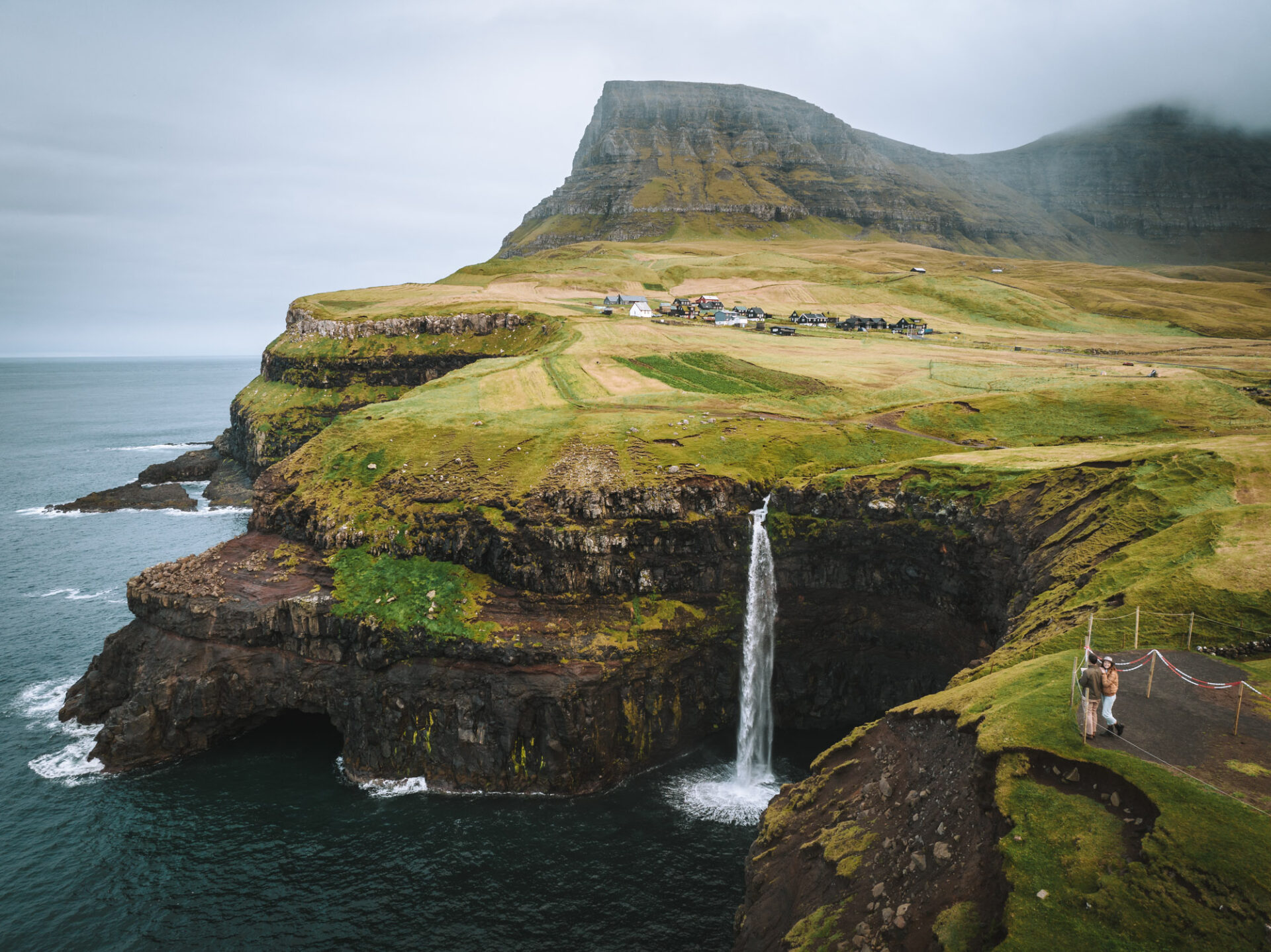 Faroe Islands Múlafossur Waterfall OM 0927
