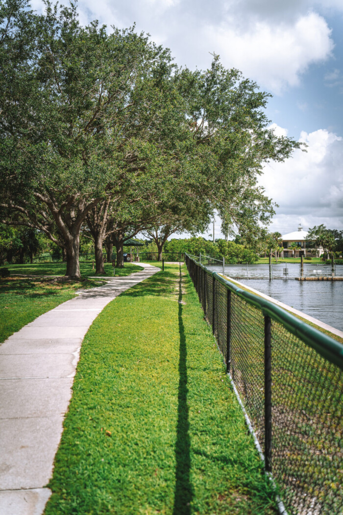 Florida Fort Myers Manatee Park trail 02908