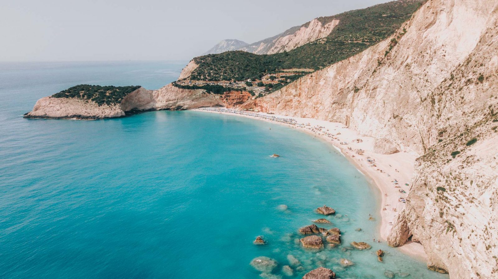 Lefkada beaches: Egremni Beach