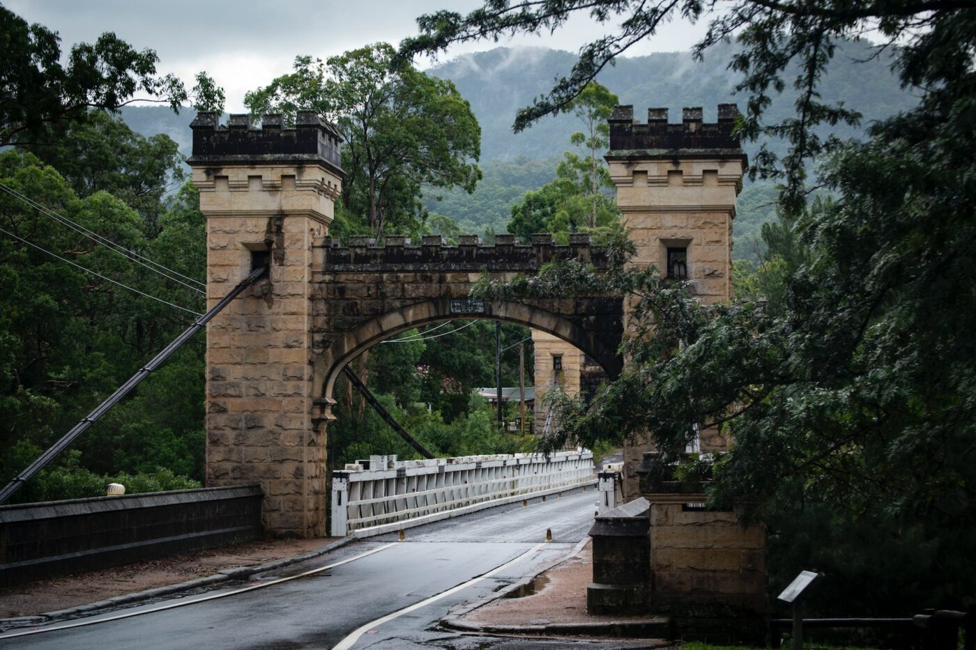 Hampden Bridge