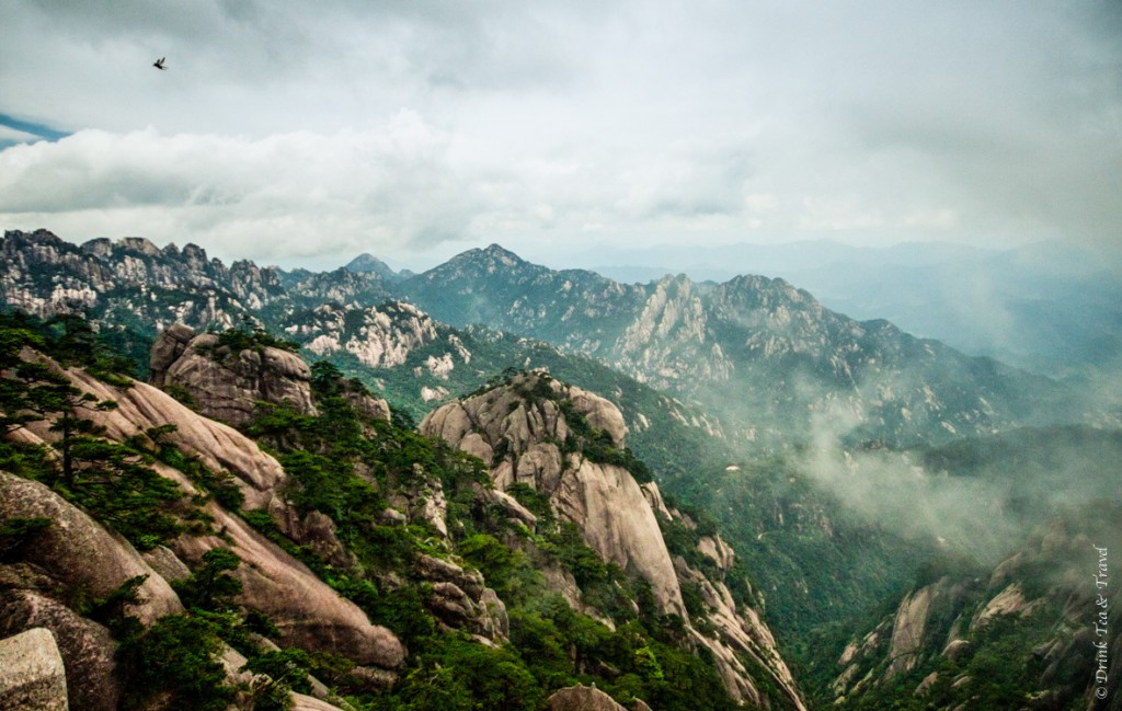 Beautiful places in China: If you climb high enough, you'll be surrounded by this!