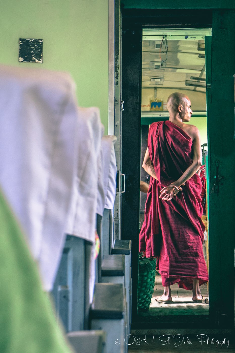 Indonesia Burmese monk 8975