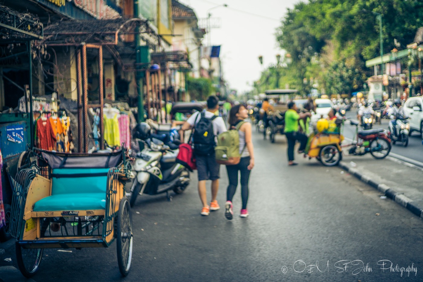 2 Weeks in Indonesia: Jalan Malioboro, the most popular street in Yogyakarta. Central Java. Indonesia