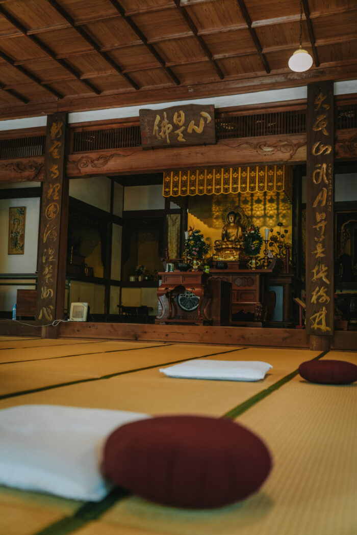 Japan Kyushu Kuma Valley temple meditation 06204