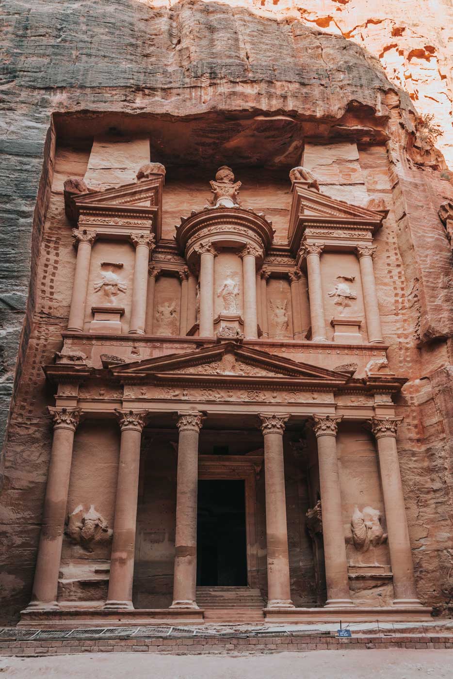 Jordan tourist attraction: Petra