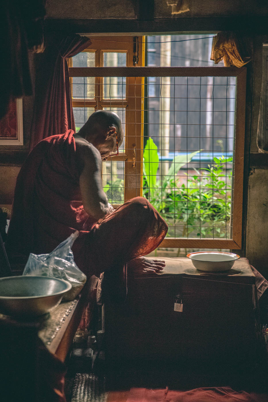 Myanmar Burmese Monk 9319