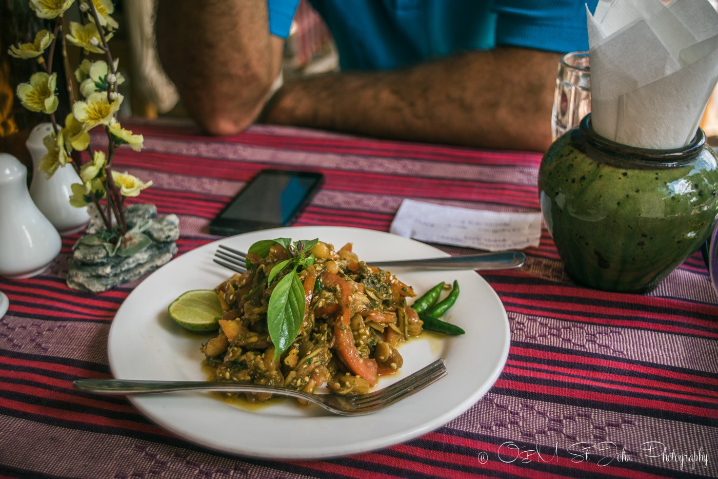 3 days in Yangon: Tea leaf salad, a Burmese specialty. Myanmar