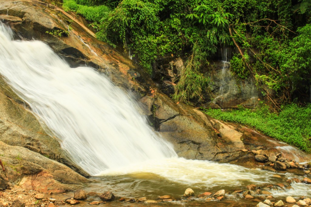 Mhor Pang Waterfall, Pai