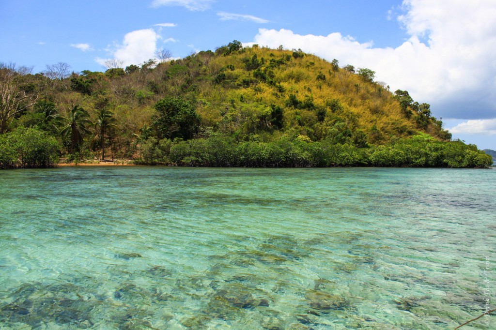 Crystal clear waters in Palawan