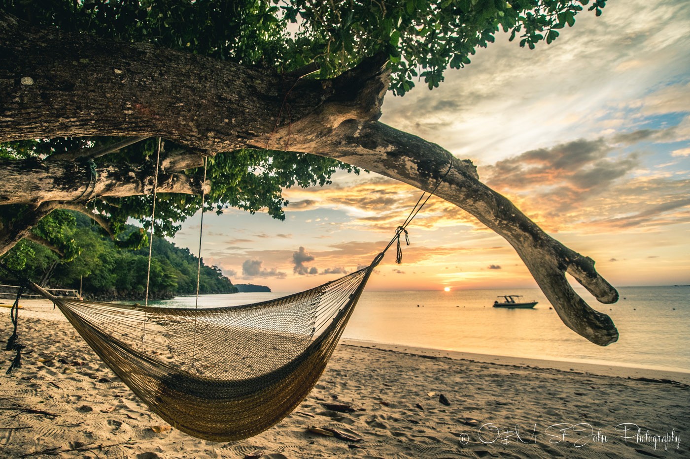 Hammock overlooking the beach in Mañana Borneo Resort. Sabah. Malaysia