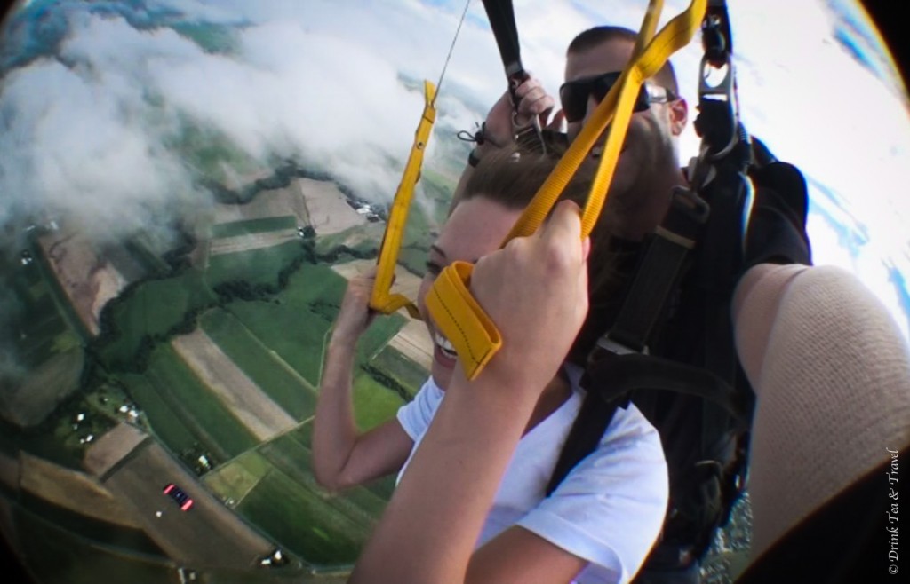 Steering the parachute above the fields in Cairns