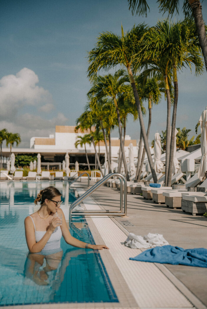 USA Florida Miami 1 Hotel South Beach pool Oksana 00142