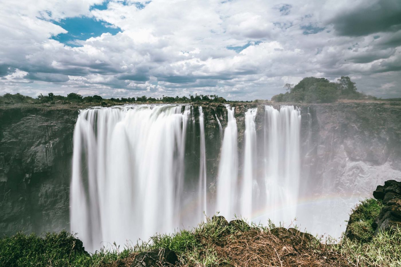 Zimbabwe Victoria Falls main falls 06730